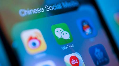 但 Facebook 憑借其巨大的全球影響力、雄厚的財力和一個由企業巨頭組成的財團搶先了一步。一些企業巨頭都是 Libra 協會的創始成員，其中包括 Visa、萬事達 (MasterCard)、Stripe、Paypal、Lyft、Ebay、Uber、Vodaphone，還有 Andreessen Horowitz 等風投巨頭。